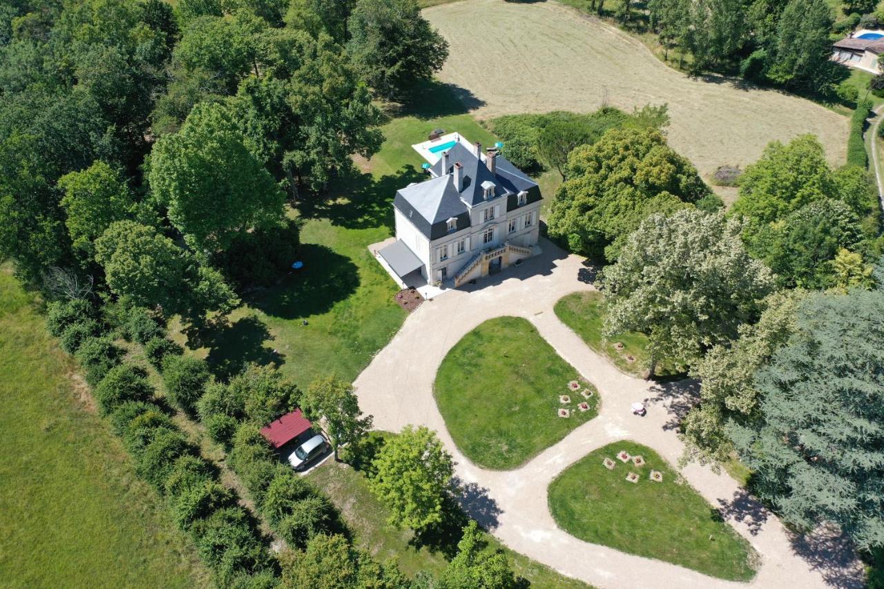 Manoir Le Coutureau Maisons D'Hotes Rouffignac-de-Sigoules Luaran gambar